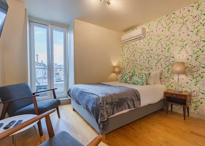 Trendy Studio In Graca\'S Heart By Lovelystay
