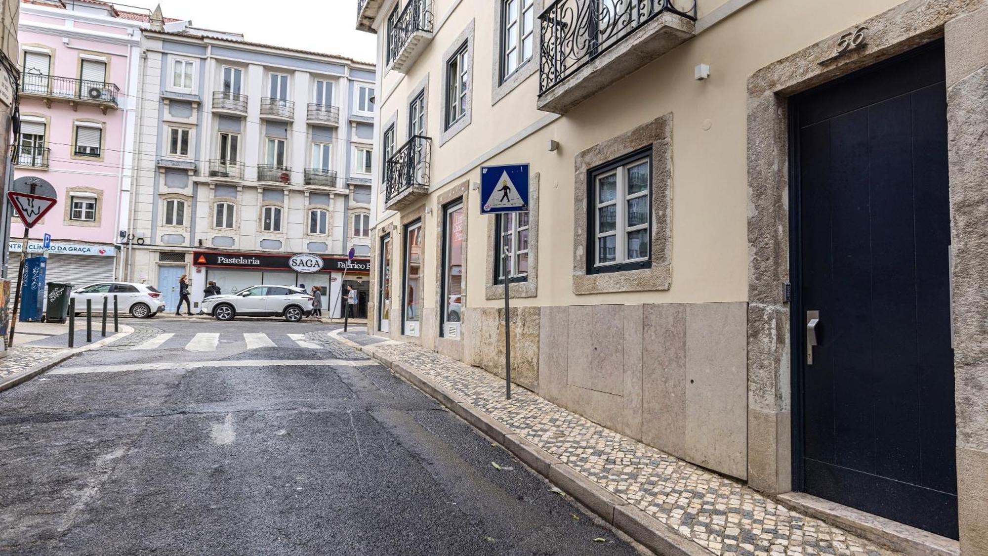 Apartment Trendy In Graca's Heart By Lovelystay Lisbon